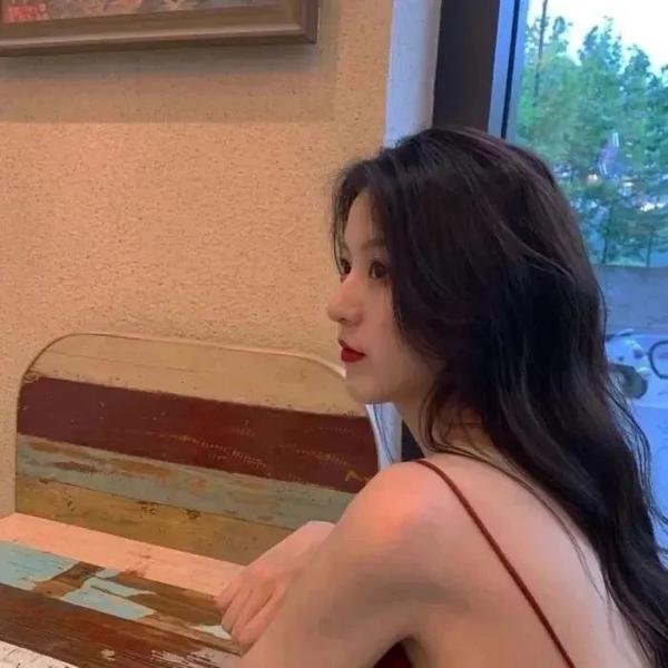 哥斯拉对美加洛